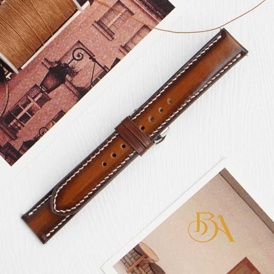 Watch Strap Vegetable-tanned Leather Watch Band in Patina. 